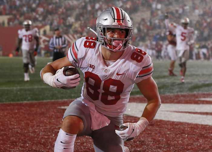 Ohio State TE Jeremy Ruckert catches touchdown pass